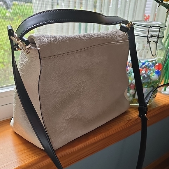 Kate Spade Gray and Black Shoulder Bag EUC - Picture 5 of 11